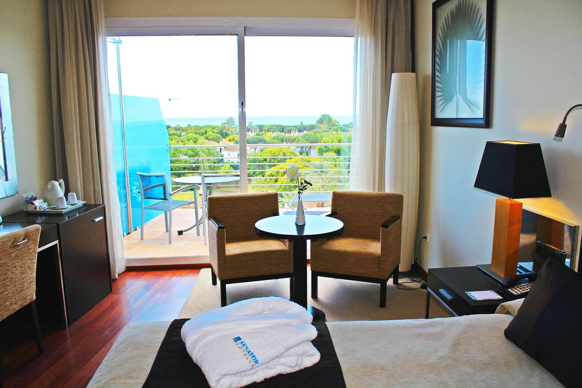 Senator Banus (Adults Only) Otel Estepona Dış mekan fotoğraf A room at the hotel