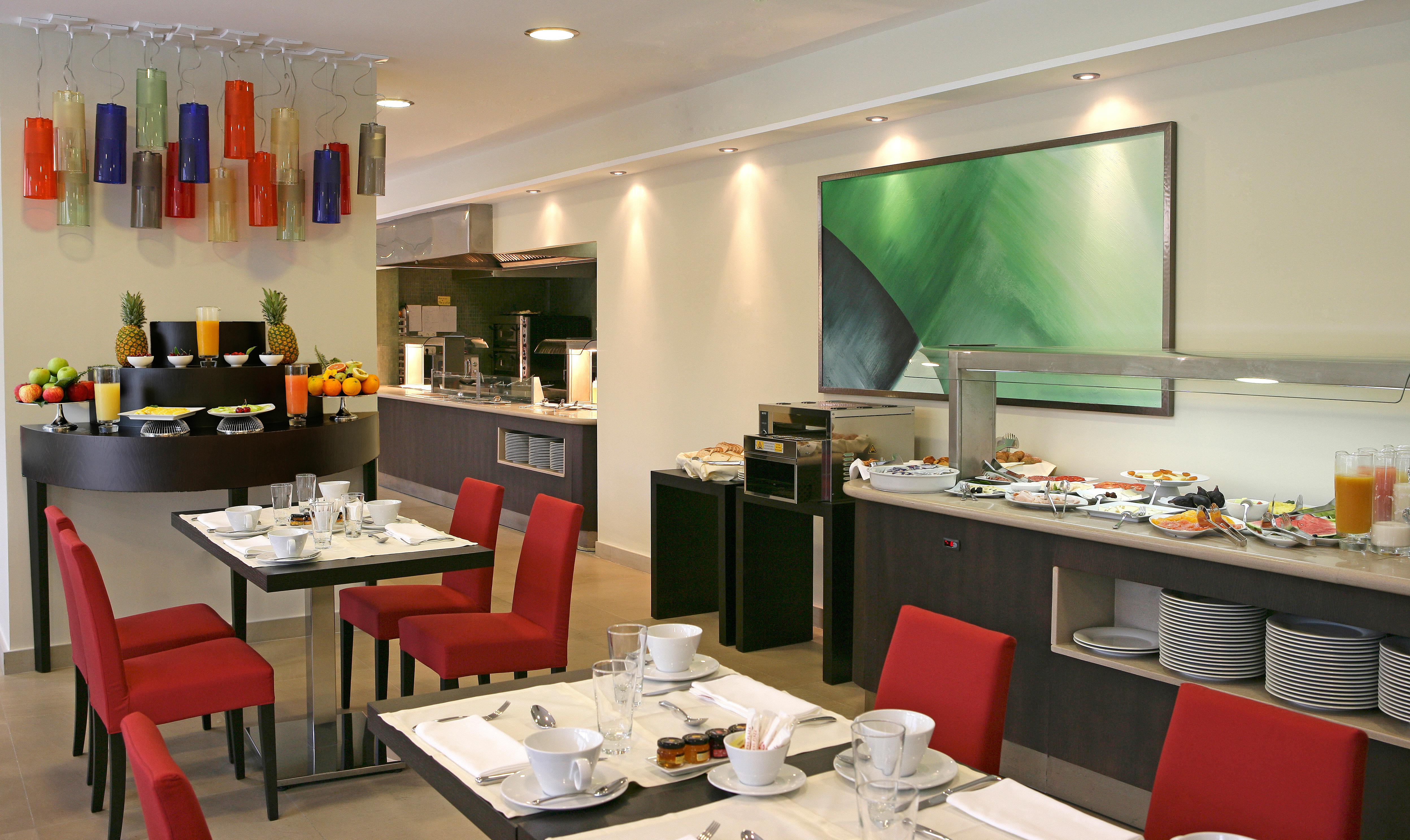Senator Banus (Adults Only) Otel Estepona Dış mekan fotoğraf The lounge at the airport