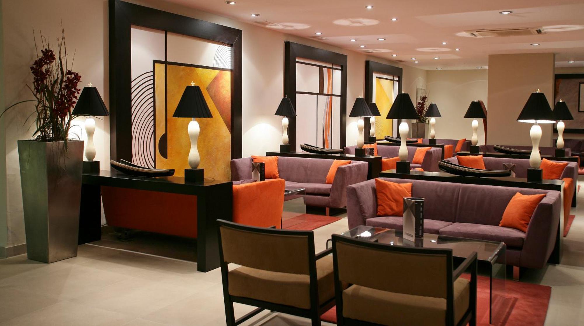 Senator Banus (Adults Only) Otel Estepona İç mekan fotoğraf The lounge at the airport